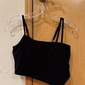 Black Alo Yoga Assymetrical Workout Top Size Small